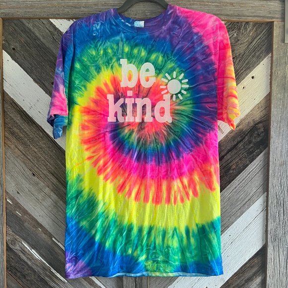 Sunshine Sisters Be Kind Rainbow Tee - Picture 1 of 6